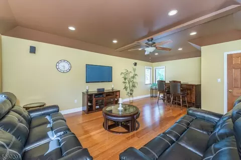 48 Christopher St, Dover, NJ 07801 photo 3
