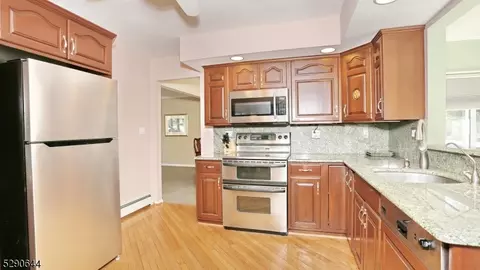 6 Furman Dr, Wayne, NJ 07470 photo 13