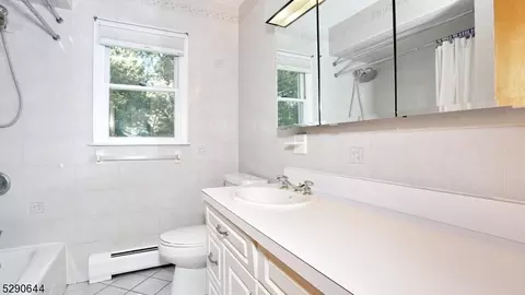 6 Furman Dr, Wayne, NJ 07470 photo 35