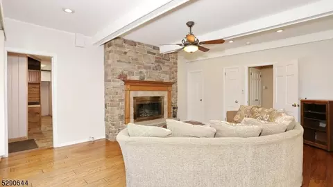 6 Furman Dr, Wayne, NJ 07470 photo 17