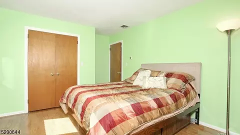 6 Furman Dr, Wayne, NJ 07470 photo 32