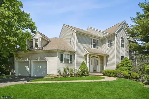 74 Liberty Ridge Rd, Bernards, NJ 07920