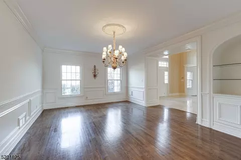 22 Sutton Dr, Berkeley Heights, NJ 07922 photo 6
