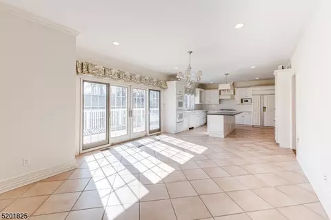 22 Sutton Dr, Berkeley Heights, NJ 07922 photo 14