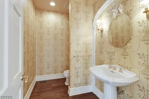 22 Sutton Dr, Berkeley Heights, NJ 07922 photo 21