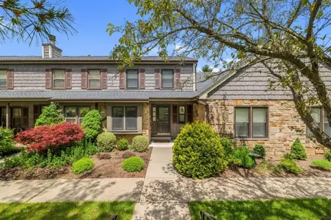 13 Barn Owl Dr, Hackettstown, NJ 07840
