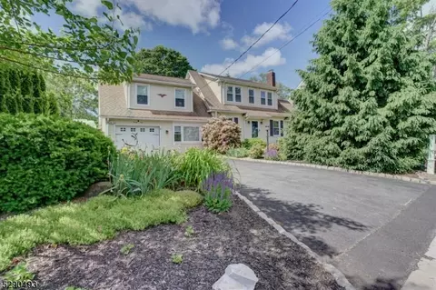 29 Columbia Rd, Morristown, NJ 07960