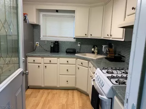 82 North Rd, Wayne, NJ 07470 photo 5