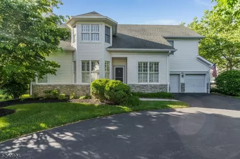 88 Westgate Dr, Annandale, NJ 08801