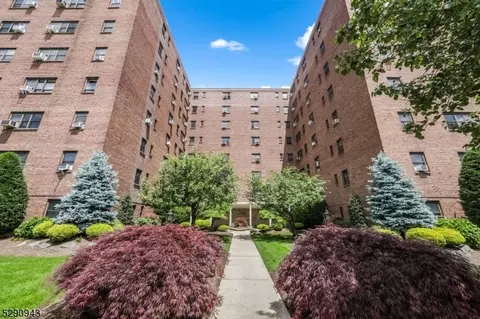 208 Anderson St #N6D, Hackensack, NJ 07601