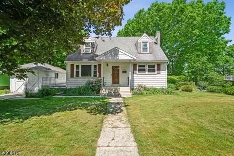 17 Grand Ave, Newton, NJ 07860