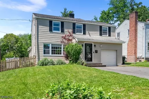 32 E Harrison Pl, Livingston, NJ 07039