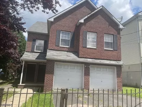 289 17th Ave, Newark, NJ 07103