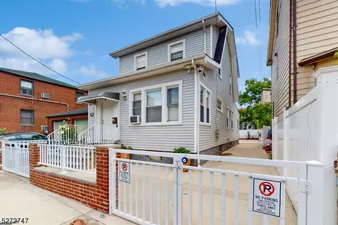 62 Hamilton Ave, Fairview, NJ 07022