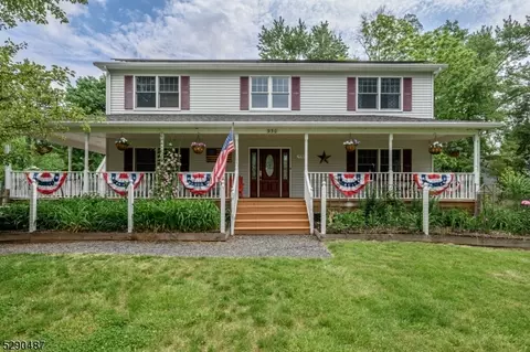 930 Victor St, Bridgewater, NJ 08807