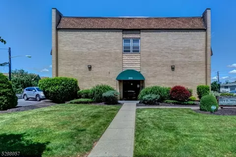 300 W Munsell Ave Bb8, Linden, NJ 07036