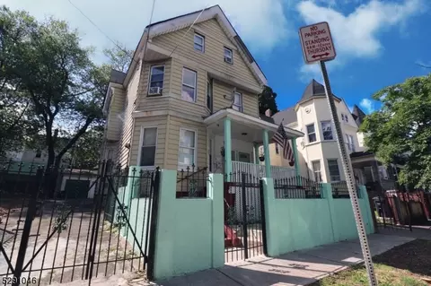 214 N 5th St, Newark, NJ 07107