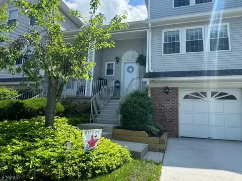 167 Cameron Ct, Hackettstown, NJ 07840