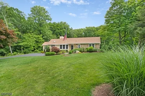 21 Flanders Netcong Rd, Mount Olive, NJ 07836