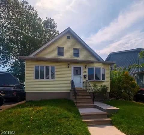 9 Byron Pl, Clifton, NJ 07011