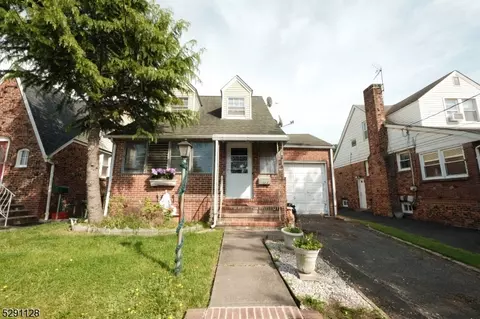 323 Gesner St, Linden, NJ 07036