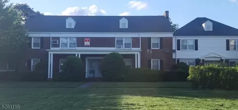 51 Elmwood Ter #A, Elmwood Park, NJ 07407