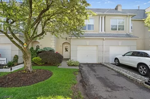 8310 Brittany Dr, Wayne, NJ 07470