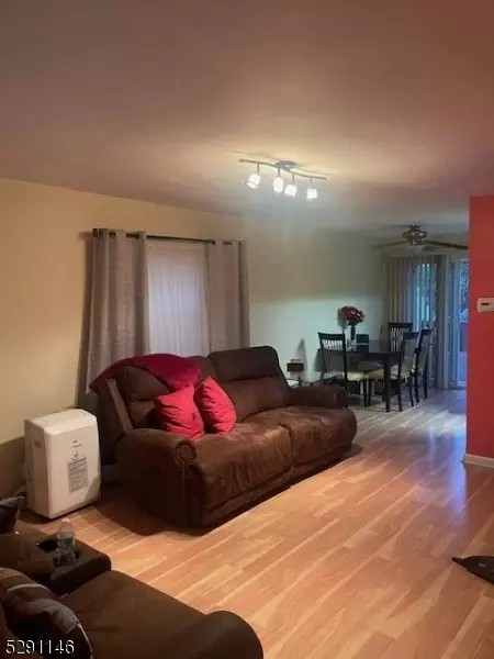 119 Macarthur Dr, Edison, NJ 08837 photo 7