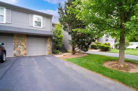 1 Brookline Ct # -D, Princeton, NJ 08540