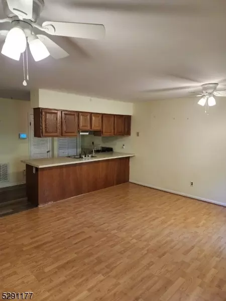 2 Sugarbowl Ct #5, Vernon, NJ 07462