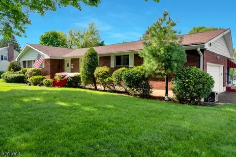 208 5th St, Hackettstown, NJ 07840 photo 2