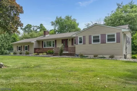 34 Madison Ave, Flemington, NJ 08822