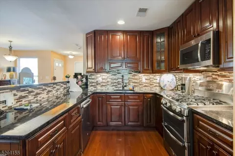 2104 Middlefield Ct, Denville, NJ 07834