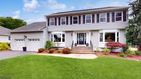 7 Timberline Dr, Wayne, NJ 07470 photo 2