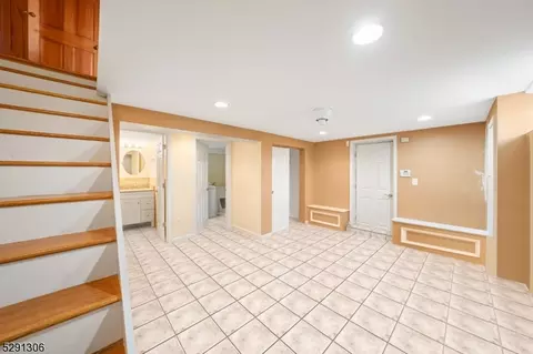 8 Davis Ave, Dover, NJ 07801 photo 15