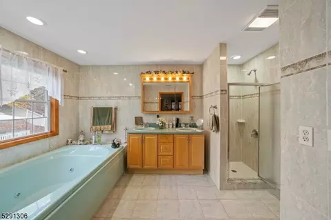 8 Davis Ave, Dover, NJ 07801 photo 9