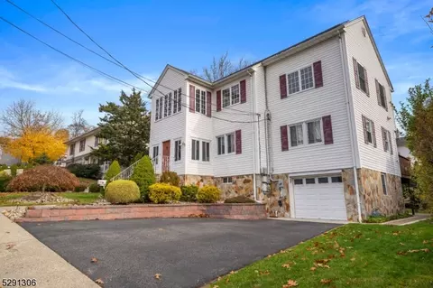 8 Davis Ave, Dover, NJ 07801