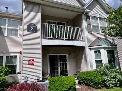203 Cambridge Ct #203, Clifton, NJ 07014