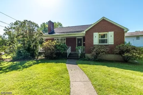 629 Hillcrest Blvd, Phillipsburg, NJ 08865