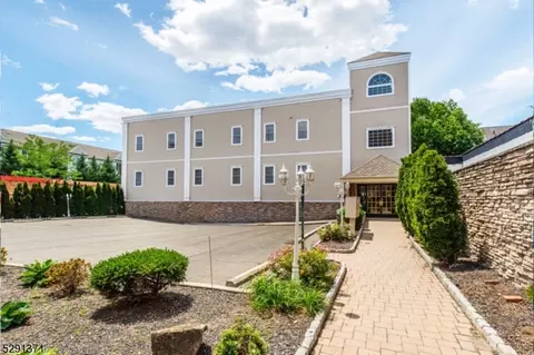 445-447 Van Houten Ave #201, Passaic, NJ 07055
