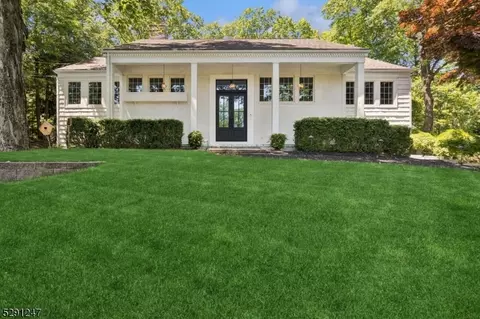 99 Skyline Dr, Morristown, NJ 07960