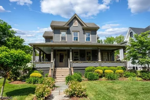 41 Kingwood Ave, Frenchtown, NJ 08825