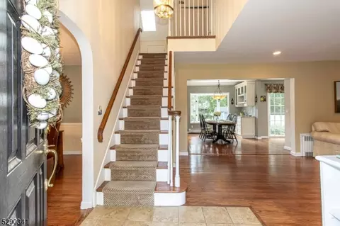 328 Briar Patch, Mountainside, NJ 07092 photo 3