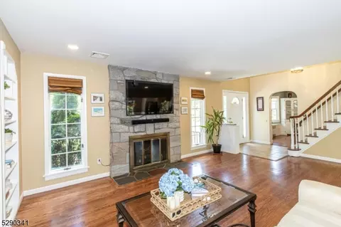 328 Briar Patch, Mountainside, NJ 07092 photo 6