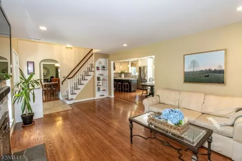 328 Briar Patch, Mountainside, NJ 07092 photo 5