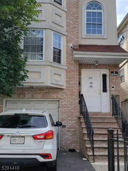 391 21st St #2, Irvington, NJ 07111