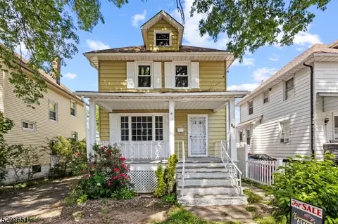 84 Lincoln Ave, Carteret, NJ 07008