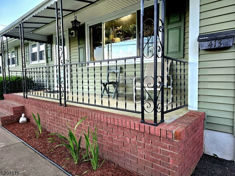 413 Clinton Ave