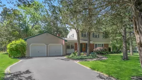 684 Donald Dr N, Bridgewater, NJ 08807