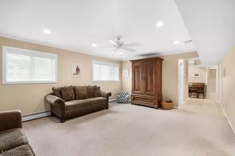 5 Frederick Ct, Wayne, NJ 07470 photo 17